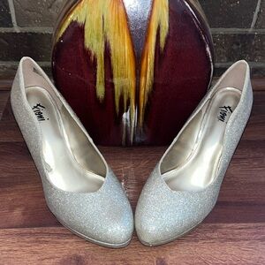 Gold Glitter Sparkling Heels